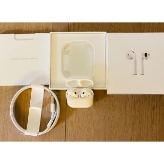 アップル(Apple)の【美品】Apple Airpods 第1世代 社外ワイヤレスケース付(ヘッドフォン/イヤフォン)