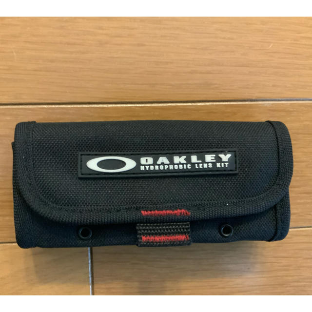 Oakley(オークリー)の激レア　オークリー　Oakley クリーニングセット　プロトタイプ　ケースのみ メンズのファッション小物(キーホルダー)の商品写真