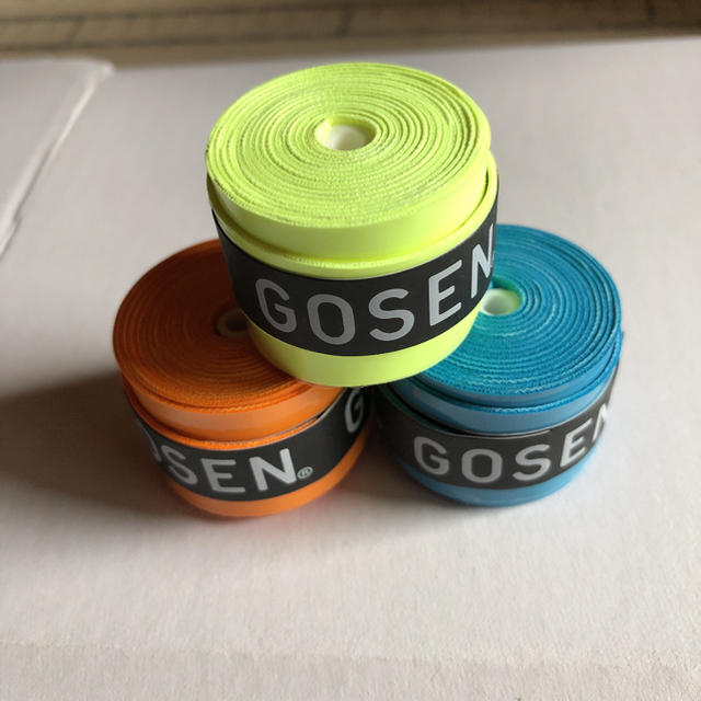 GOSEN(ゴーセン)のGOSENグリップテープ 3個 フラッシュイエロー青オレンジ スポーツ/アウトドアのスポーツ/アウトドア その他(バドミントン)の商品写真