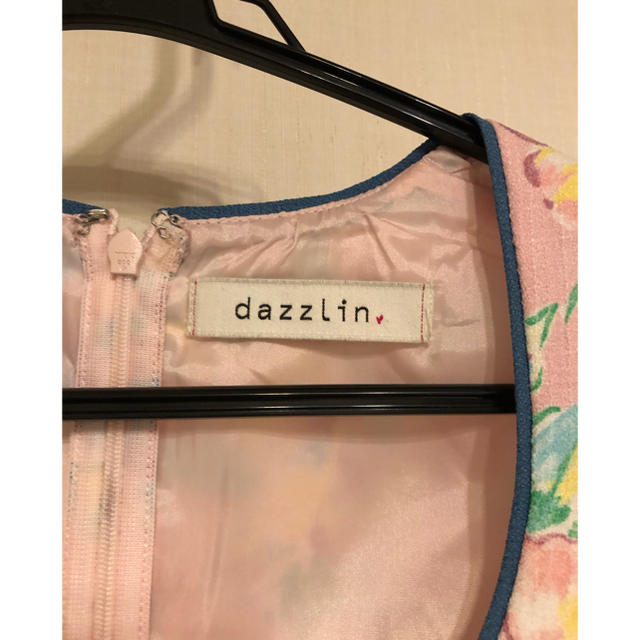 dazzlin(ダズリン)の値下げ　dazzlin 花柄トップス レディースのトップス(カットソー(半袖/袖なし))の商品写真