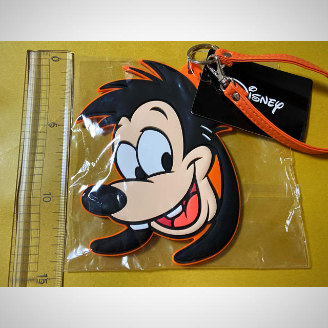 Disney(ディズニー)のマックス　ディズニー　パスケース　 エンタメ/ホビーのおもちゃ/ぬいぐるみ(キャラクターグッズ)の商品写真