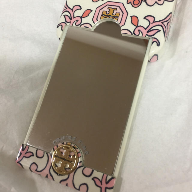 Tory Burch(トリーバーチ)のToryBurchトリーバーチ☆ミラー付きスマホケースIPHONE 7/8 スマホ/家電/カメラのスマホアクセサリー(iPhoneケース)の商品写真