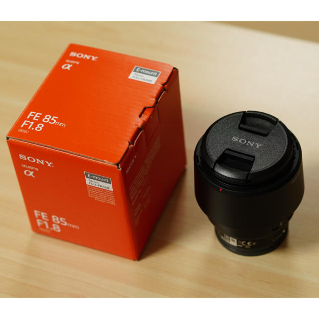 SONY(ソニー)のソニー SONY SEL85F18 FE 85mm F1.8 ソニーEマウント スマホ/家電/カメラのカメラ(レンズ(単焦点))の商品写真