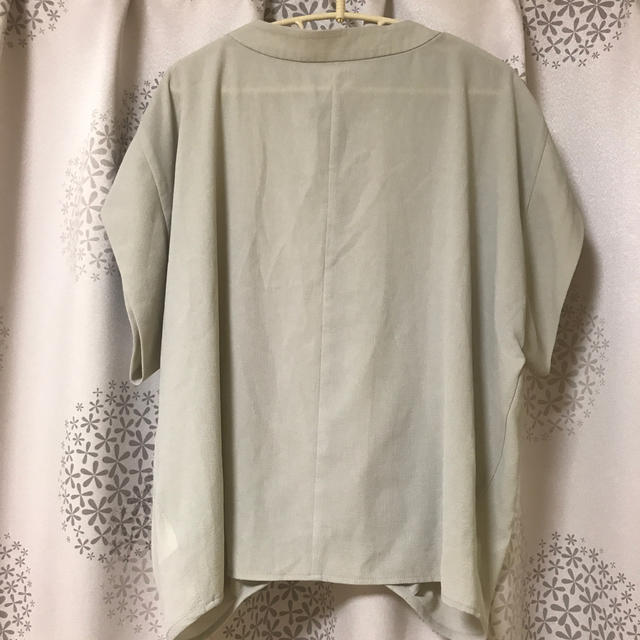 chocol raffine robe(ショコラフィネローブ)のグレー　半袖　ゆったり　ブラウス　Fサイズ レディースのトップス(シャツ/ブラウス(半袖/袖なし))の商品写真