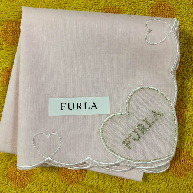 Furla(フルラ)のフルラ  ハンカチ　pハート レディースのファッション小物(ハンカチ)の商品写真