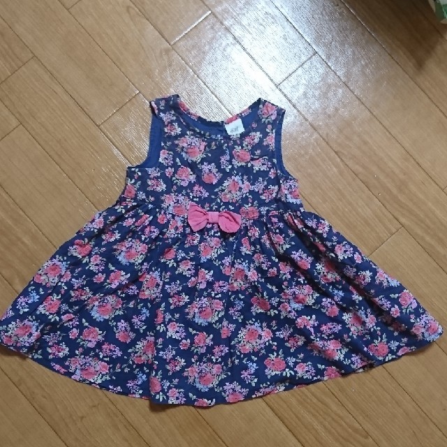 H&M(エイチアンドエム)のH&M 花柄ワンピース 4-6M 80㎝ キッズ/ベビー/マタニティのベビー服(~85cm)(ワンピース)の商品写真