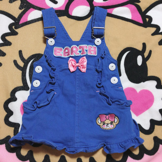 EARTHMAGIC(アースマジック)のEARTHMAGIC ジャンスカ キッズ/ベビー/マタニティのキッズ服女の子用(90cm~)(スカート)の商品写真