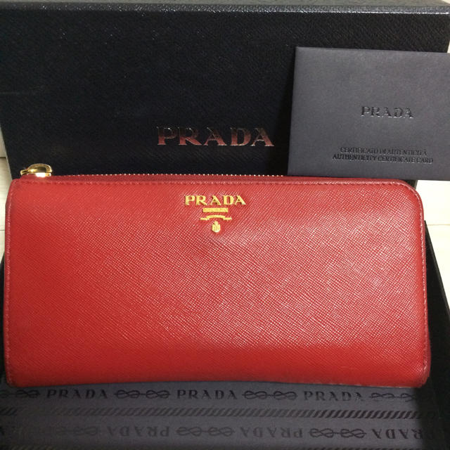 PRADA(プラダ)のPRADA 長財布 レディースのファッション小物(財布)の商品写真