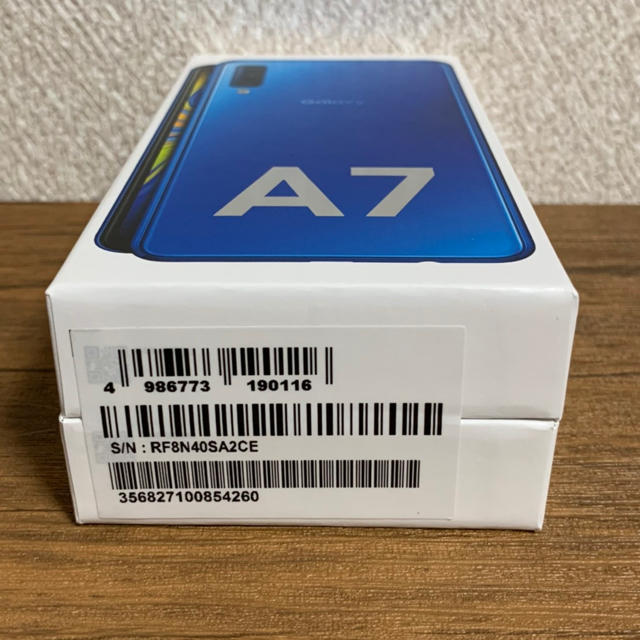 Galaxy A7 【新品未使用】