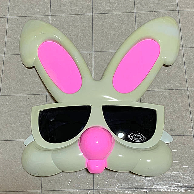 🐰の🕶💕　飾るだけでも可愛い❣️ エンタメ/ホビーのコスプレ(小道具)の商品写真