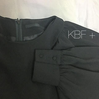 ケービーエフ(KBF)のKBF+  ワンピース(ひざ丈ワンピース)