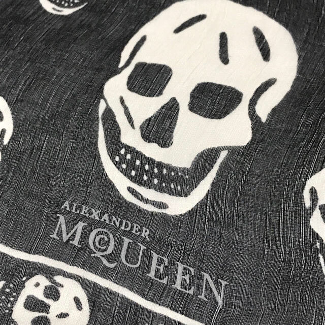 Alexander McQueen(アレキサンダーマックイーン)のアレキサンダーマックイーン　シルクシフォンストール メンズのファッション小物(ストール)の商品写真