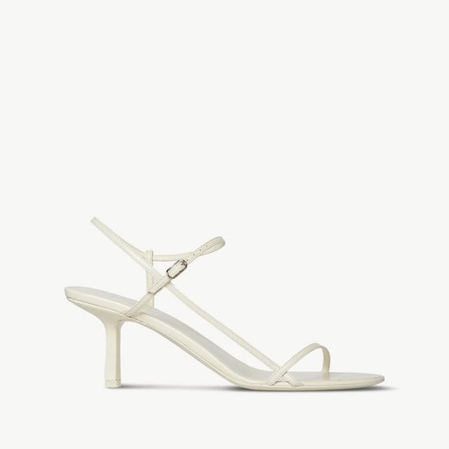 Drawer(ドゥロワー)のtherow bare sandal ザロウ　サンダル レディースの靴/シューズ(サンダル)の商品写真