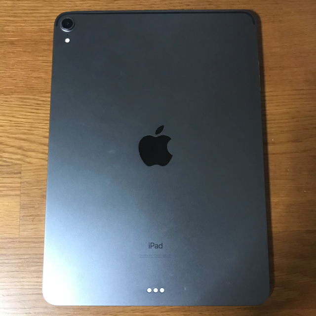 Apple(アップル)のIPad Pro 11 256 値下げ交渉可 スマホ/家電/カメラのPC/タブレット(タブレット)の商品写真