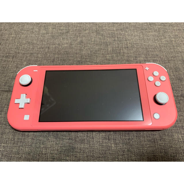 家庭用ゲーム機本体美品ニンテンドー スイッチライト コーラル　switch lite本体