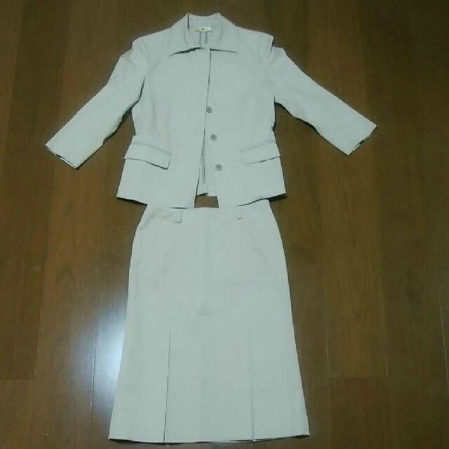 ICB(アイシービー)のICBスーツ レディースのフォーマル/ドレス(スーツ)の商品写真