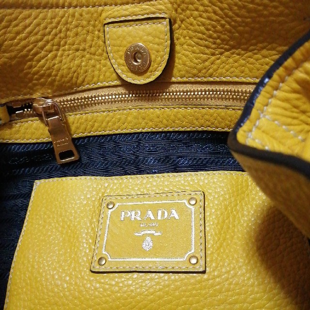 PRADA(プラダ)のろくさま専用 レディースのバッグ(ショルダーバッグ)の商品写真