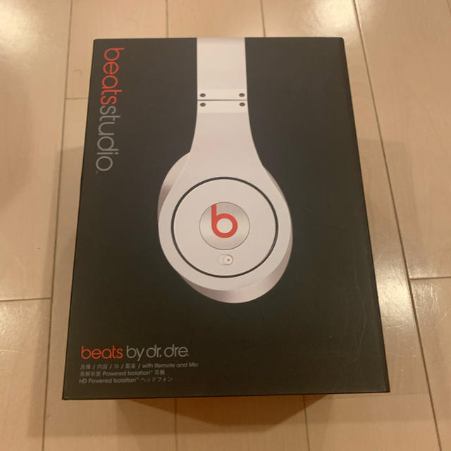 Beats by Dr Dre(ビーツバイドクタードレ)のbeats ホワイト フルセット ヘッドホン イヤホン スマホ/家電/カメラのオーディオ機器(ヘッドフォン/イヤフォン)の商品写真