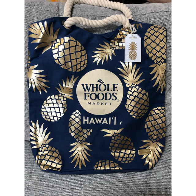 ハワイ限定　ホールフーズ　エコバック　トートバッグ　パイナップル柄 レディースのバッグ(エコバッグ)の商品写真