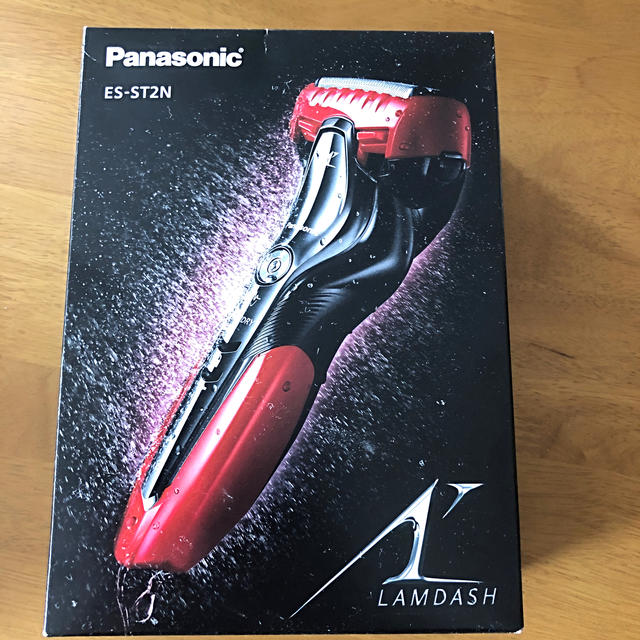 〔新品　未使用〕Panasonic LAMDASH 電気シェーバーES-ST2N