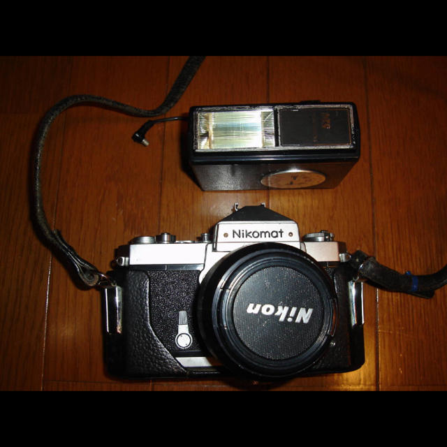 限界値下げ!NIKON Nikomat フイルムカメラ+フラッシュ - フィルムカメラ