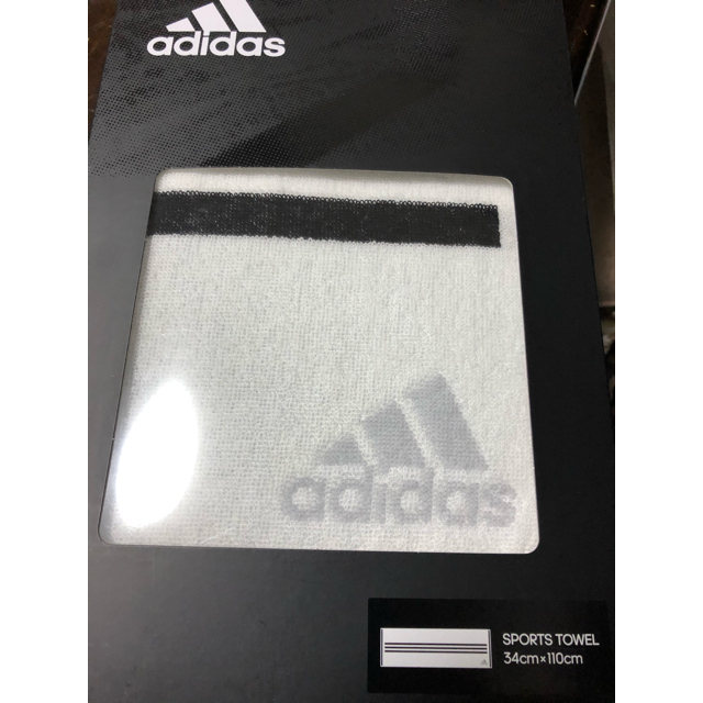 adidas(アディダス)の【新品・未使用】アディダス　スポーツタオル スポーツ/アウトドアのトレーニング/エクササイズ(トレーニング用品)の商品写真