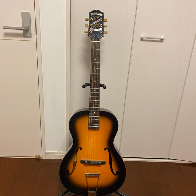 Epiphone(エピフォン)のEpiphone Masterbilt Century Olympic PU搭載 楽器のギター(アコースティックギター)の商品写真