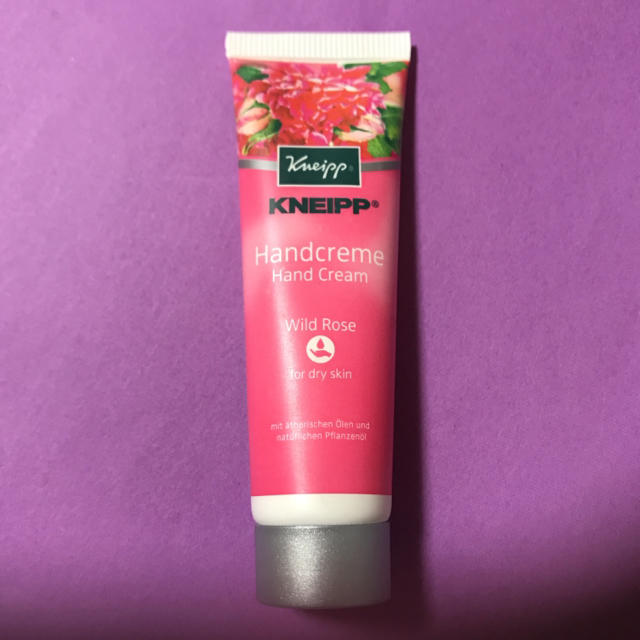 Kneipp(クナイプ)のクナイプ♡ハンドクリーム♡ワイルドローズの香り♡20ml コスメ/美容のボディケア(ハンドクリーム)の商品写真