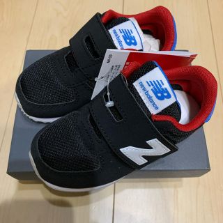 ニューバランス(New Balance)のニューバランス　IV220 ブラック　キッズ　15 (スニーカー)