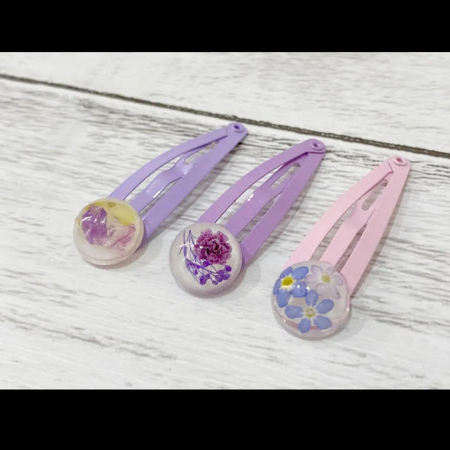 ハンドメイド ヘアピン パッチンピン ヘアクリップ ドライフラワー 子供 紫の通販 by YA's shop｜ラクマ