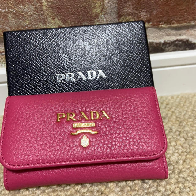 PRADA6連キーケース