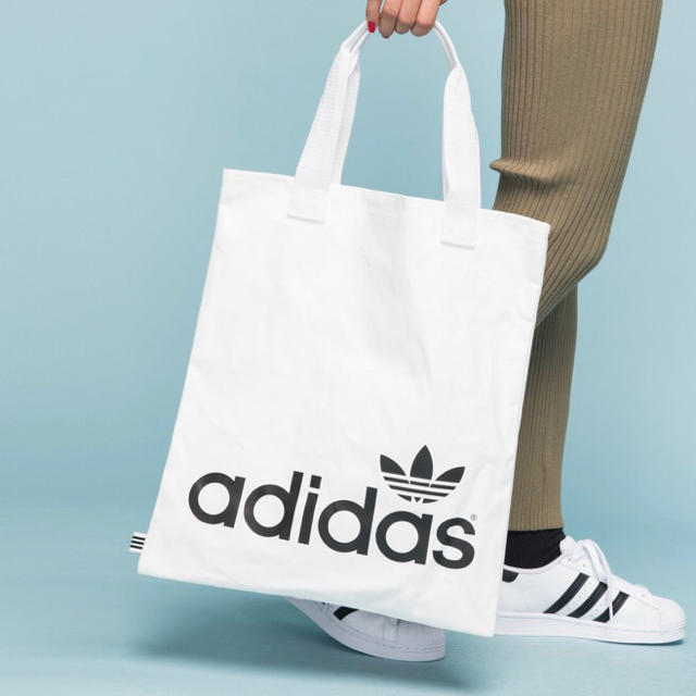 adidas(アディダス)の新品未使用adidas オリジナルス ショッパー トート バッグ エコバッグ レディースのバッグ(トートバッグ)の商品写真