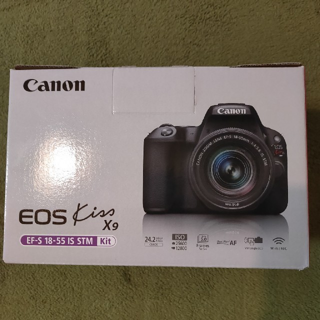 Canon(キヤノン)の【専用】EOS Kiss X9（シルバー）EF-S18-55  IS STM スマホ/家電/カメラのカメラ(レンズ(ズーム))の商品写真