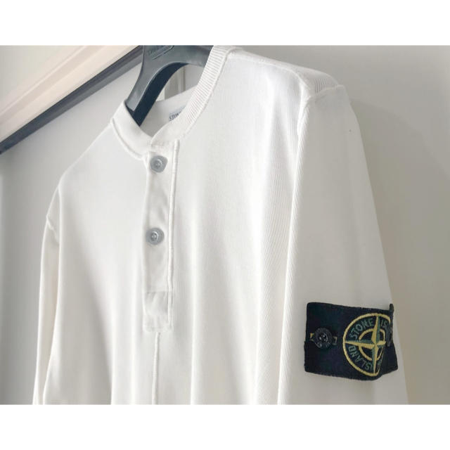 STONE ISLAND(ストーンアイランド)のHajiyanさん専用　ストーン・アイランド　スウェット　白　M メンズのトップス(スウェット)の商品写真