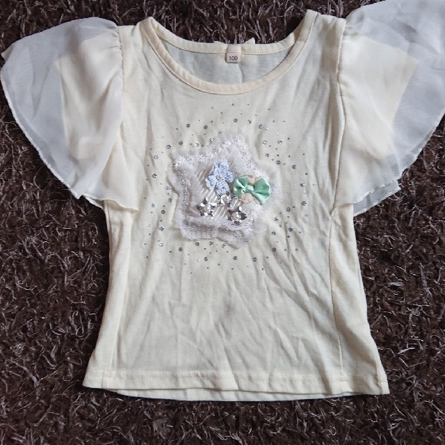 女の子 Tシャツ トップス 100 キッズ/ベビー/マタニティのキッズ服女の子用(90cm~)(Tシャツ/カットソー)の商品写真