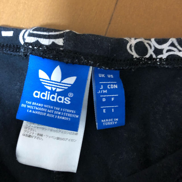 adidas(アディダス)のアディダス  オリジナルス  ペイズリー レディースのパンツ(その他)の商品写真