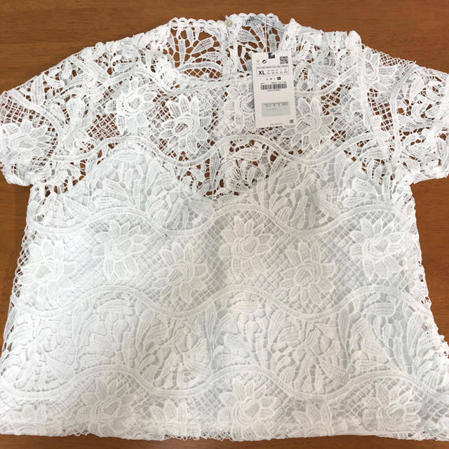 ZARA(ザラ)のZARA  レース　トップス　XL レディースのトップス(シャツ/ブラウス(半袖/袖なし))の商品写真