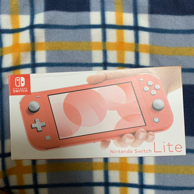 【新品・未使用】Nintendo Switch LITE コーラル