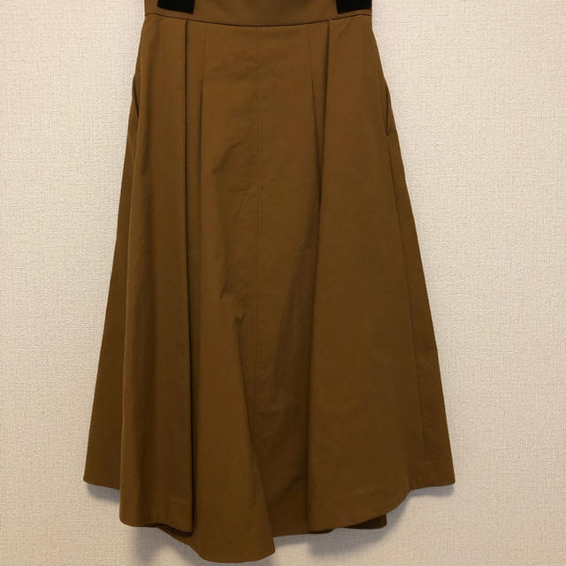 DRESSTERIOR(ドレステリア)のドレステリア タックフレアースカート キャメル レディースのスカート(ロングスカート)の商品写真
