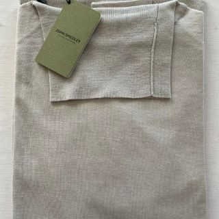 ジョンスメドレー(JOHN SMEDLEY)の新品　未使用　ジョンスメドレー JOHN SMEDLEY タートルネックXL (ニット/セーター)