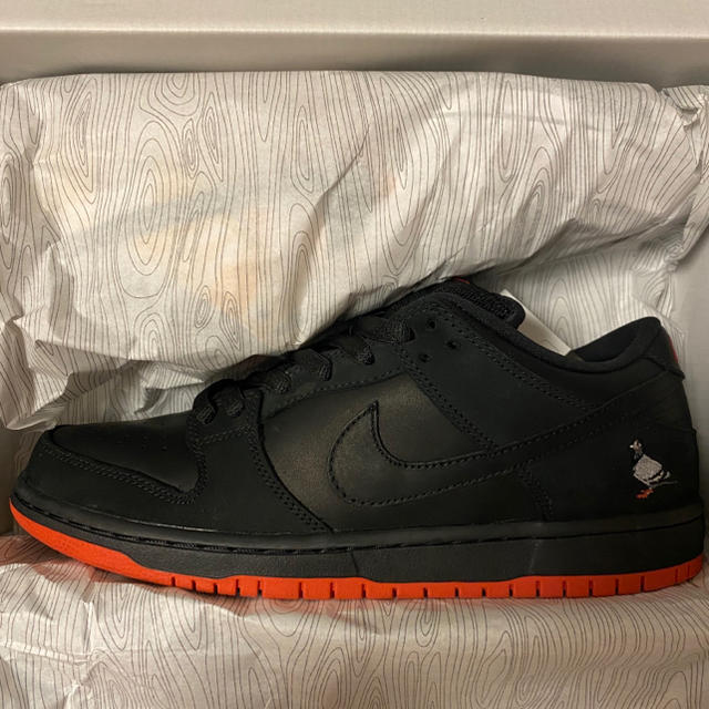 NIKE(ナイキ)のStaple × Nike SB Dunk Low Black Pigeon メンズの靴/シューズ(スニーカー)の商品写真