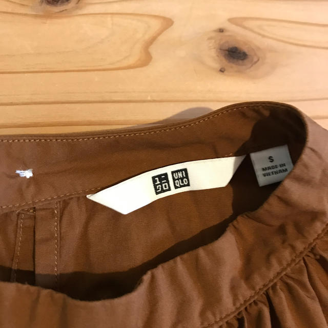 UNIQLO(ユニクロ)のユニクロ　ギャザーブラウスＳ レディースのトップス(シャツ/ブラウス(長袖/七分))の商品写真