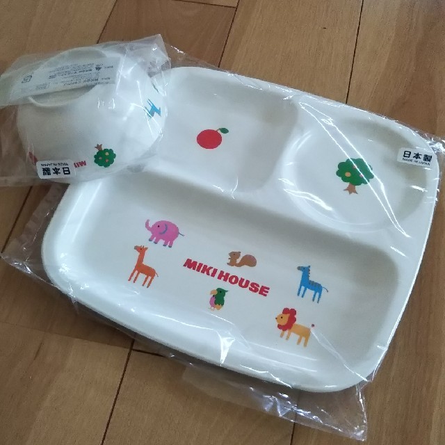 mikihouse(ミキハウス)のミキハウス  新品  食器  プレート  ご飯  お茶碗  子供  離乳食 キッズ/ベビー/マタニティの授乳/お食事用品(離乳食器セット)の商品写真