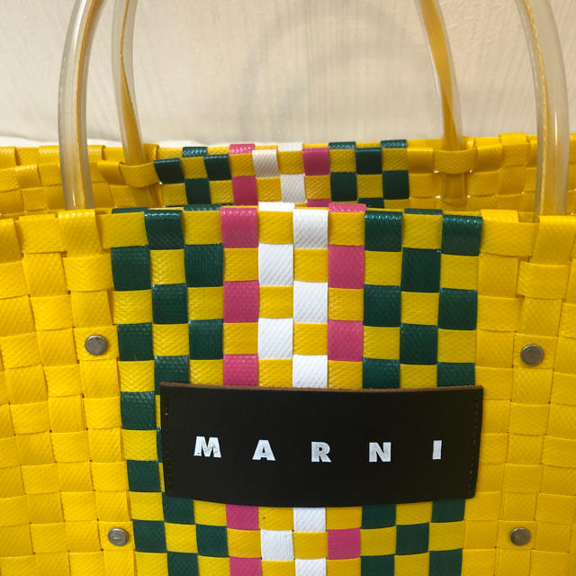 Marni(マルニ)のMARNI カゴバック マルニフラワーカフェ  本物 レディースのバッグ(かごバッグ/ストローバッグ)の商品写真