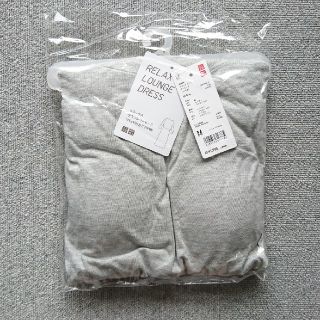 ユニクロ(UNIQLO)のユニクロ リラックス ラウンジワンピース パッド付 7分袖 M 新品 未使用(ルームウェア)