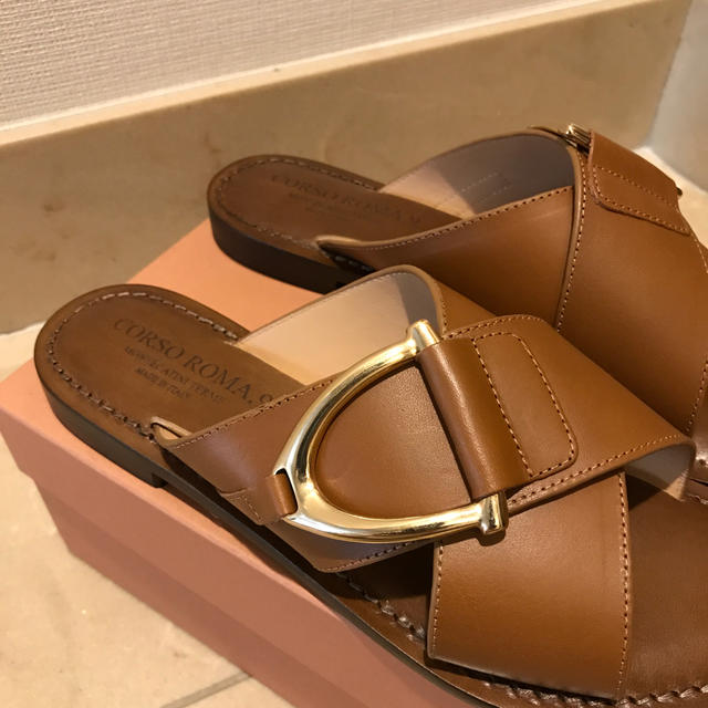 【CORSO ROMA,9】★値下新品クロスバックルサンダル 1