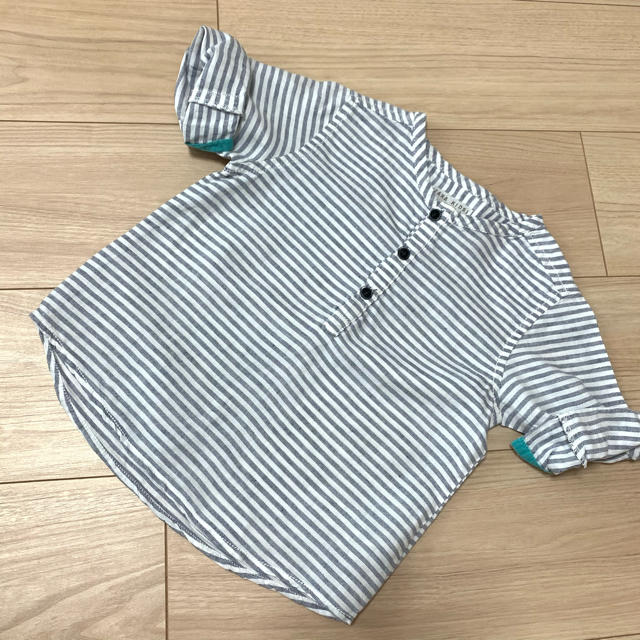 ZARA KIDS(ザラキッズ)のZARAbaby ZARAkids ノーカラー シャツ　ボーダー　98 キッズ/ベビー/マタニティのキッズ服男の子用(90cm~)(Tシャツ/カットソー)の商品写真