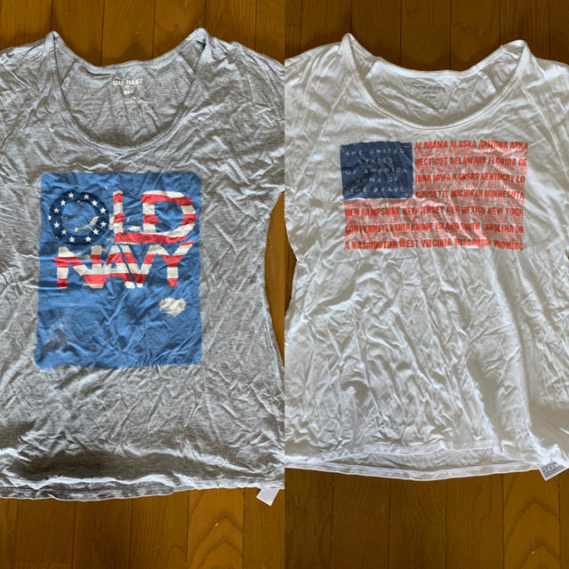 Old Navy(オールドネイビー)のレディース  Tシャツ　カットソー　2点 レディースのトップス(Tシャツ(半袖/袖なし))の商品写真