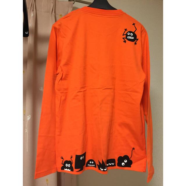 Design Tshirts Store graniph(グラニフ)の新品グラニフオレンジ長袖Tシャツ M メンズのトップス(Tシャツ/カットソー(七分/長袖))の商品写真