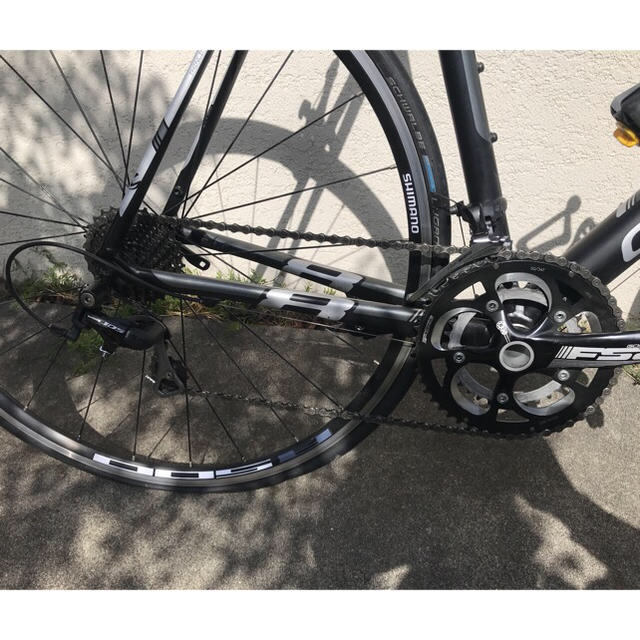 Cannondale(キャノンデール)のロードバイク　キャノンデール　 スポーツ/アウトドアの自転車(自転車本体)の商品写真